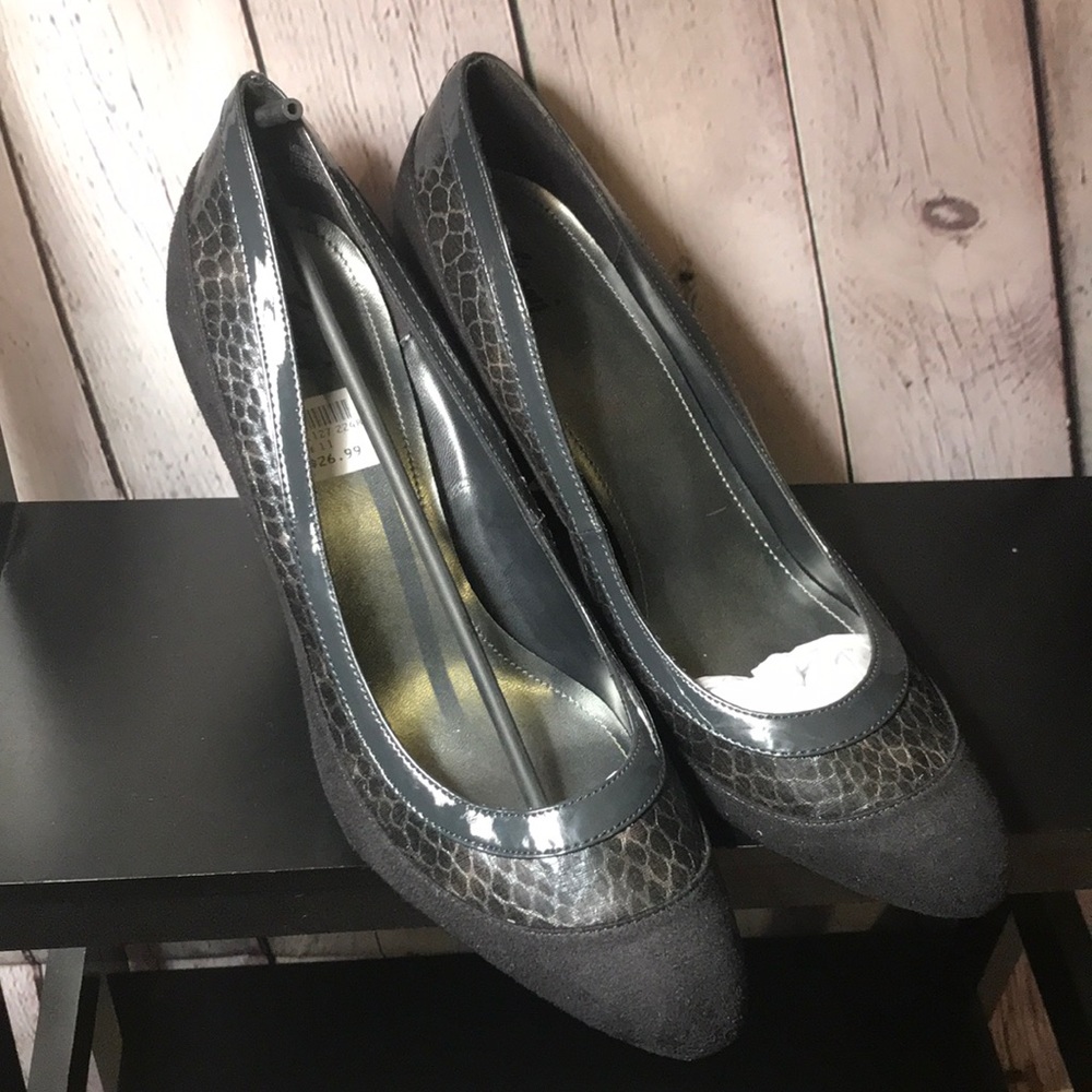 Cute Women’s Suede Heels